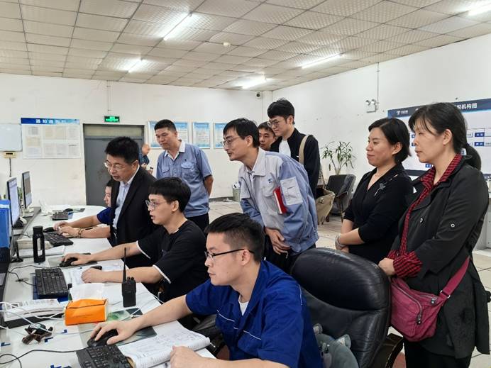 http://clgc.haue.edu.cn/__local/0/10/E9/D50A33B181A03F211530E2B468C_B638F122_6AF71.jpg
